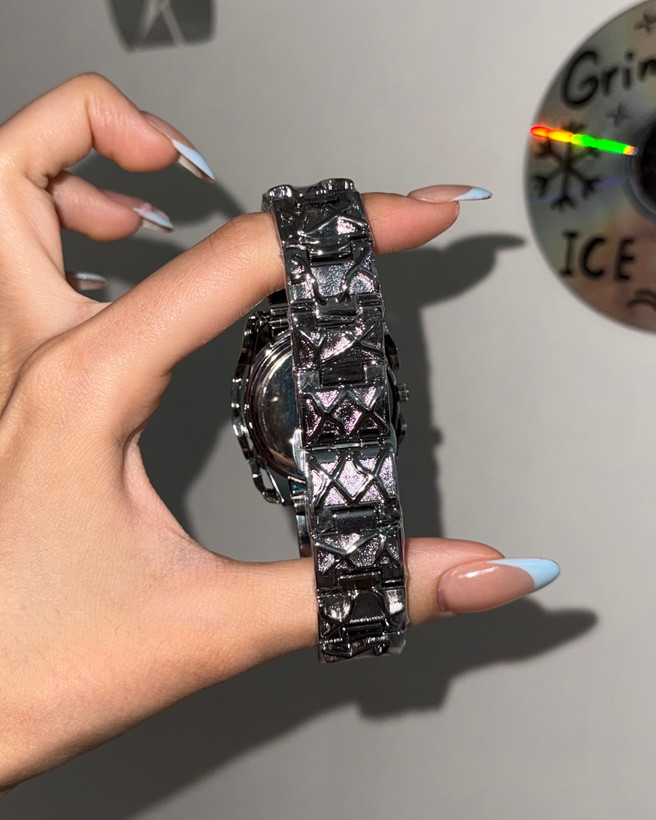 ساعت کروم هارتز Chrome Hearts قرمز