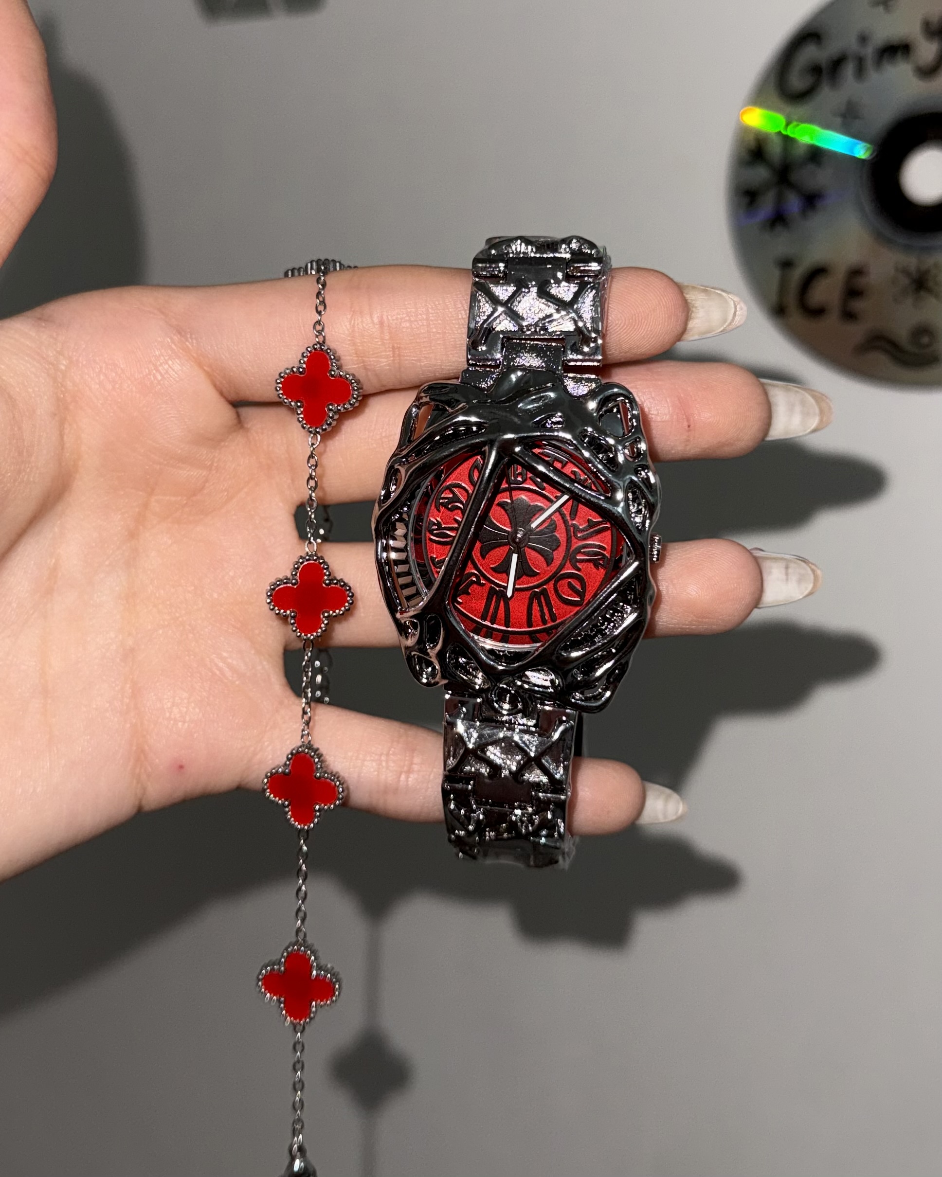 ساعت کروم هارتز Chrome Hearts قرمز