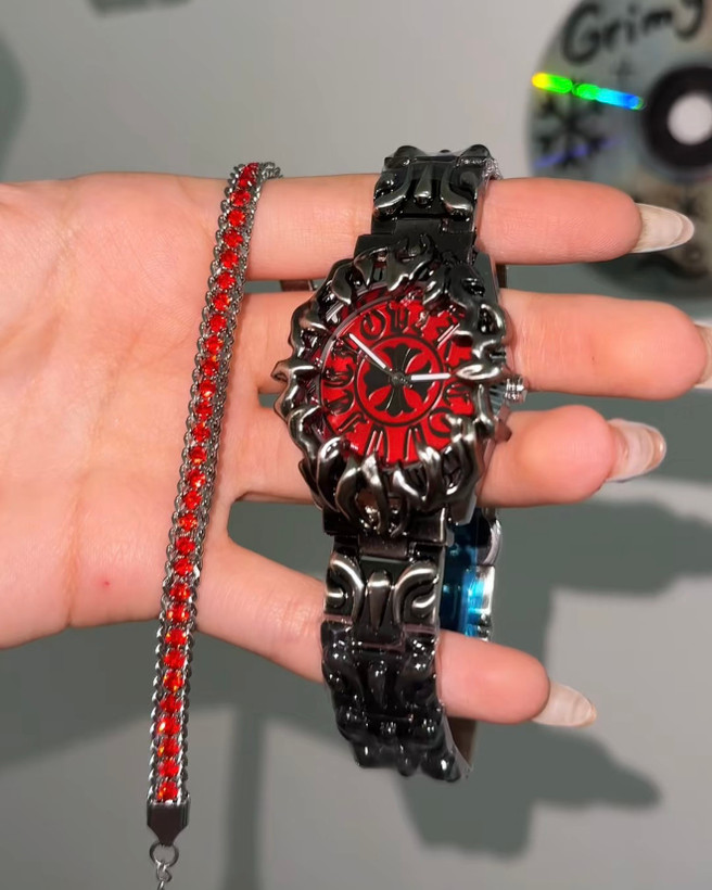 ساعت کروم هارتز Chrome Hearts قرمز